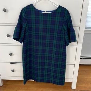 Vineyard Vines Holiday Dress with ruffle sleeves